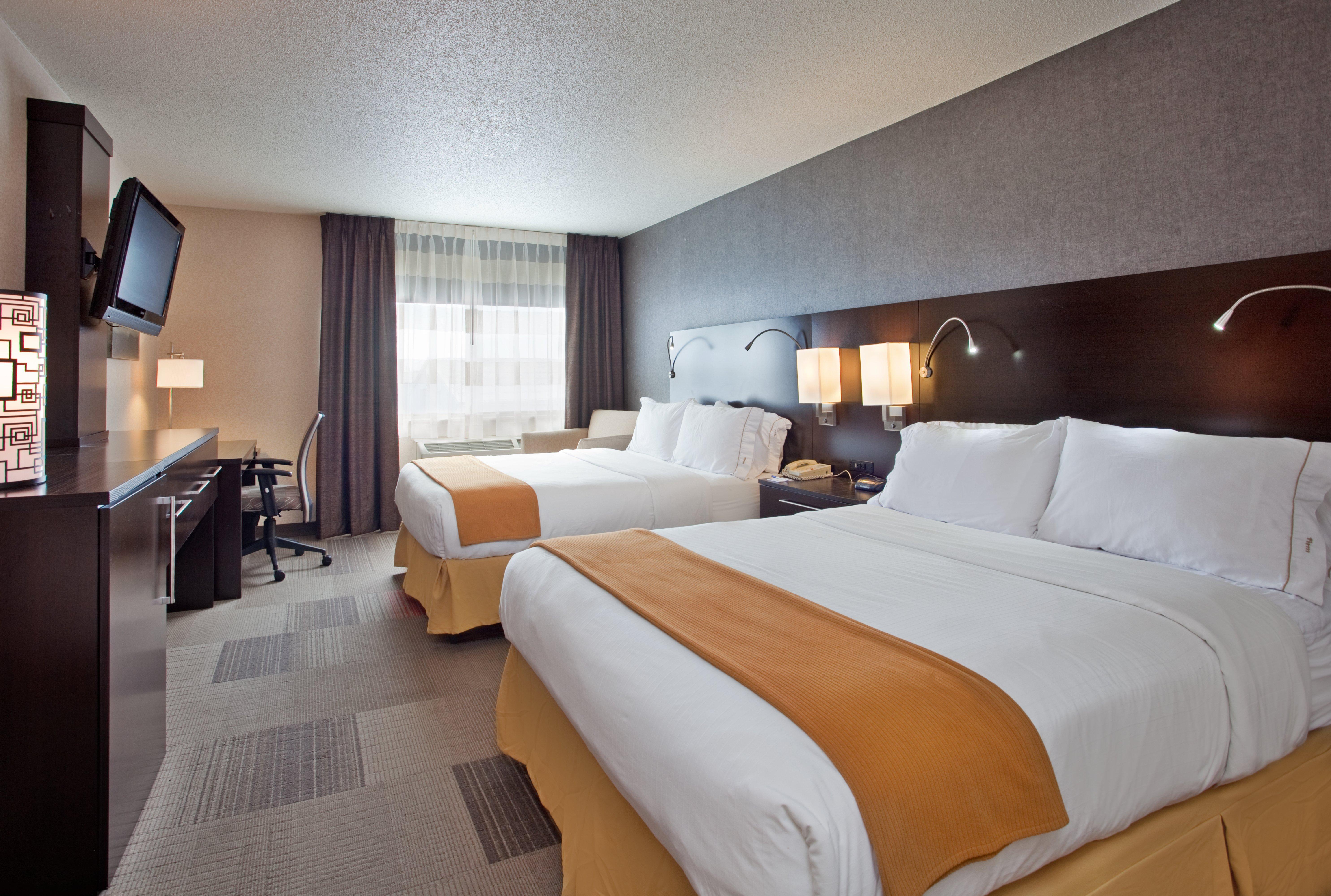 Holiday Inn Express Hotel & Suites Beatrice By Ihg Exterior photo