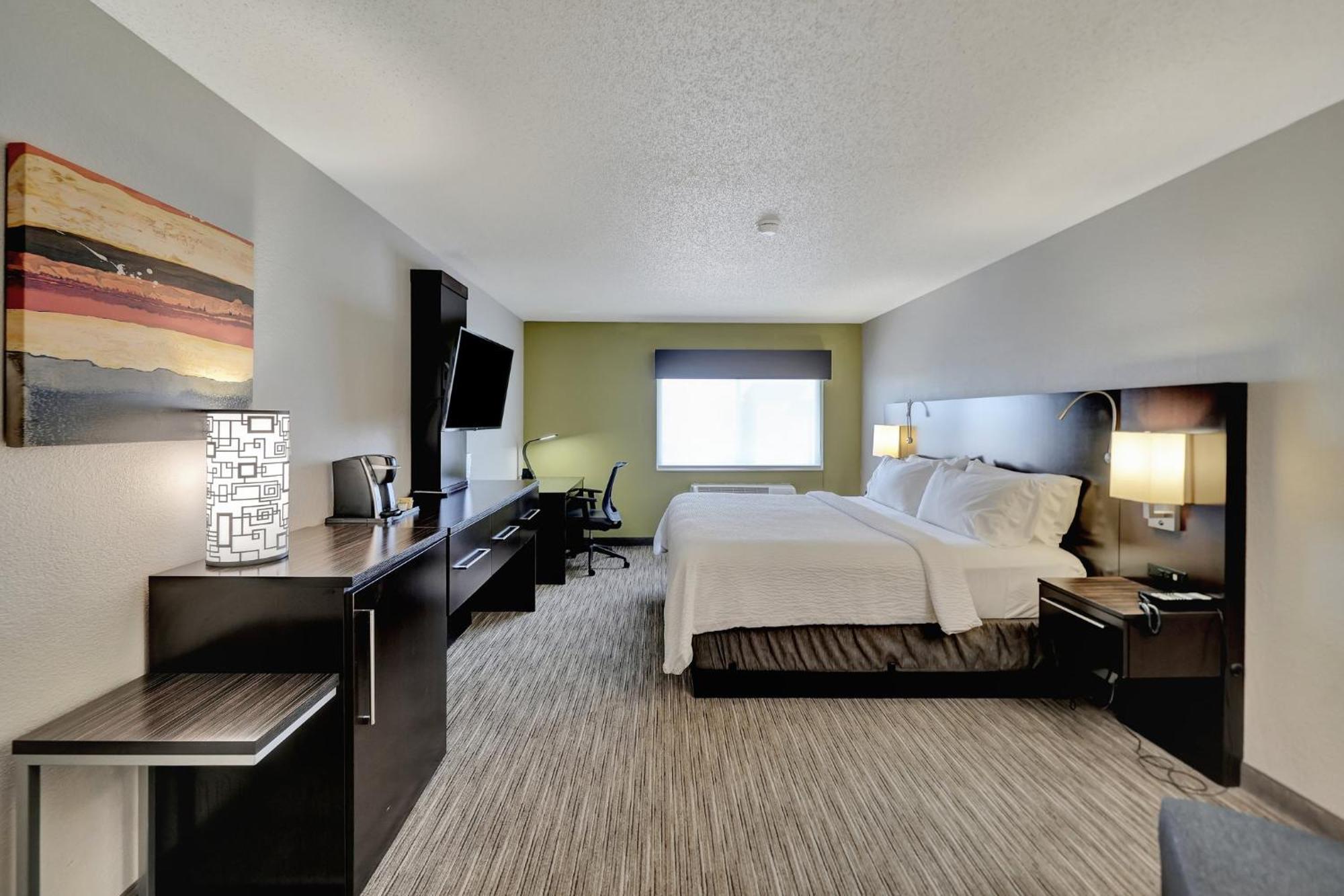 Holiday Inn Express Hotel & Suites Beatrice By Ihg Exterior photo
