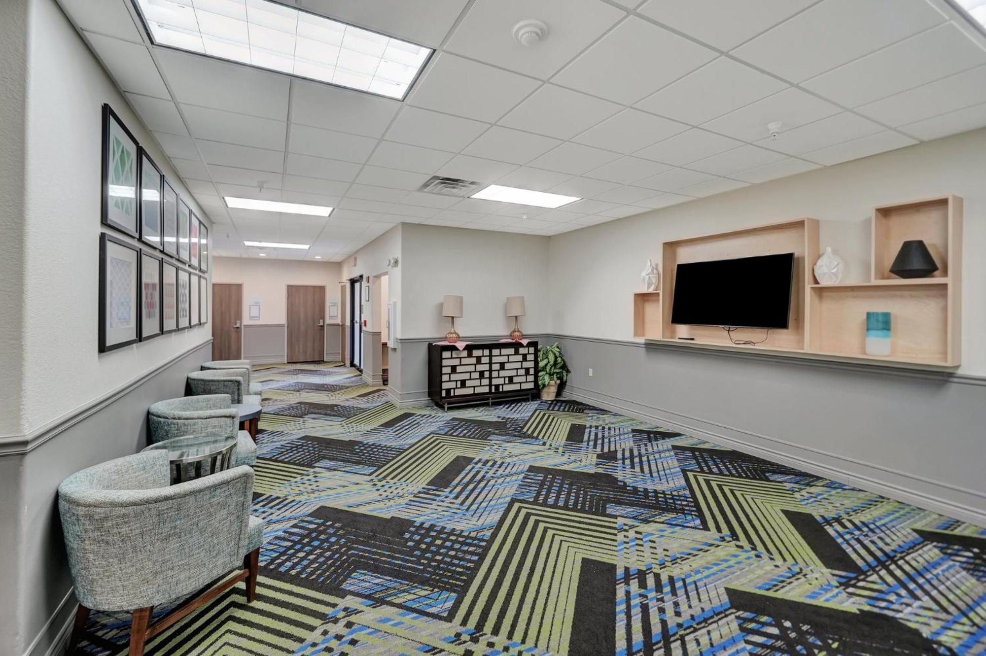 Holiday Inn Express Hotel & Suites Beatrice By Ihg Exterior photo